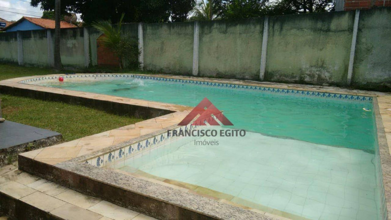Imagem Casa com 6 Quartos à Venda, 300 m² em Vila Capri - Araruama