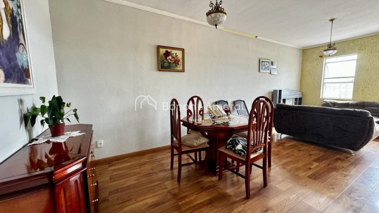 Imagem Casa com 3 Quartos à Venda, 294 m² em Vila São José - Valinhos Imagem Casa com 3 Quartos à Venda, 294 m² em Vila São José - Valinhos