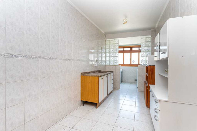 Imagem Imóvel com 2 Quartos à Venda,  em Passo Da Areia - Porto Alegre