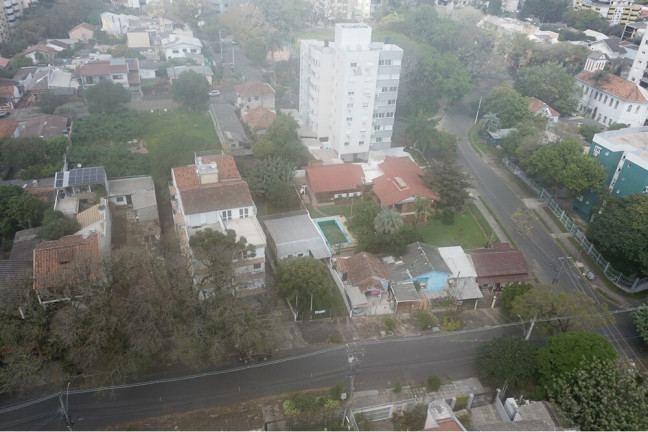 Imagem Terreno à Venda, 352 m² em Cristo Redentor - Porto Alegre Imagem Terreno à Venda, 352 m² em Cristo Redentor - Porto Alegre