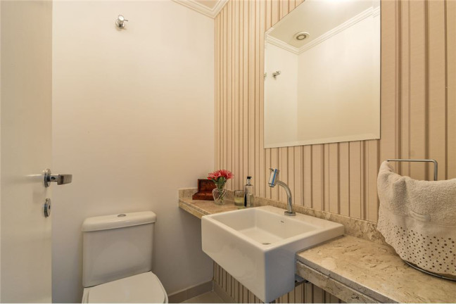 Imagem Imóvel com 3 Quartos à Venda, em Santo Amaro - São Paulo Imagem Imóvel com 3 Quartos à Venda, em Santo Amaro - São Paulo