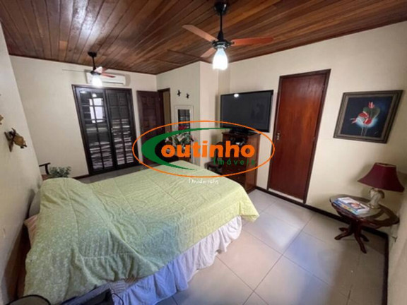 Imagem Casa com 5 Quartos à Venda, 300 m² em Tijuca - Rio De Janeiro