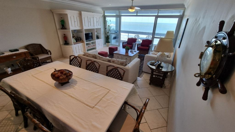 Imagem Apartamento com 3 Quartos à Venda, 190 m² em Pitangueiras - Guarujá Imagem Apartamento com 3 Quartos à Venda, 190 m² em Pitangueiras - Guarujá