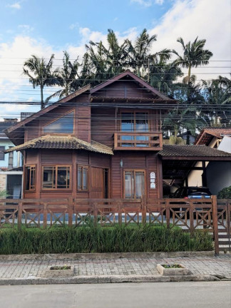 Casa com 2 Quartos à Venda, 170 m² em Floresta - Joinville