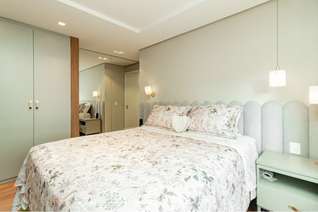 Imagem Apartamento com 3 Quartos à Venda, 153 m² em Menino Deus - Porto Alegre Imagem Apartamento com 3 Quartos à Venda, 153 m² em Menino Deus - Porto Alegre