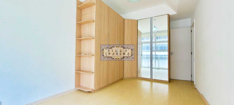 Imagem Apartamento com 4 Quartos à Venda, 250 m² em Copacabana - Rio De Janeiro Imagem Apartamento com 4 Quartos à Venda, 250 m² em Copacabana - Rio De Janeiro