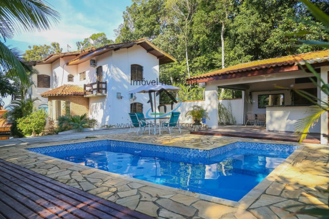 Casa com 4 Quartos à Venda, 255 m² em Praia Da Cocanha - Caraguatatuba