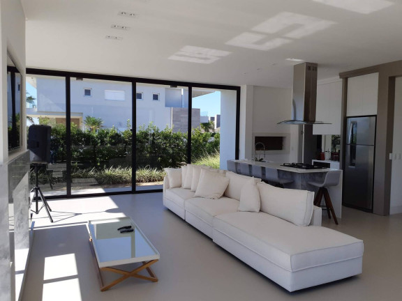 Imagem Casa com 4 Quartos à Venda, 204 m² em Marina - Xangri-lá Imagem Casa com 4 Quartos à Venda, 204 m² em Marina - Xangri-lá