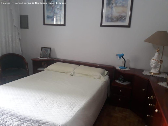Imagem Casa com 3 Quartos à Venda, 220 m² em Vila Bastos - Santo André