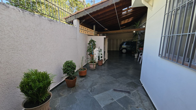 Imagem Casa com 3 Quartos à Venda, 177 m² em Vila Pires - Santo André