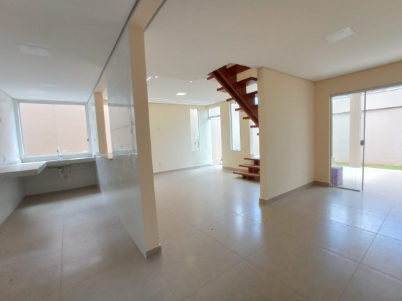 Imagem Casa com 4 Quartos à Venda, 200 m² em Lundceia - Lagoa Santa Imagem Casa com 4 Quartos à Venda, 200 m² em Lundceia - Lagoa Santa