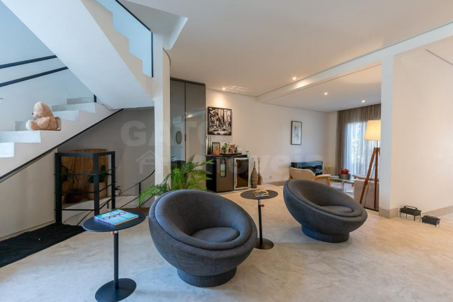 Imagem Casa com 6 Quartos à Venda, 500 m² em Morada Das Flores (aldeia Da Serra) - Santana De Parnaíba Imagem Casa com 6 Quartos à Venda, 500 m² em Morada Das Flores (aldeia Da Serra) - Santana De Parnaíba