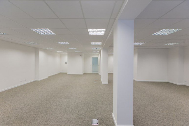 Imagem Sala Comercial à Venda, 80 m² em Centro - Curitiba Imagem Sala Comercial à Venda, 80 m² em Centro - Curitiba