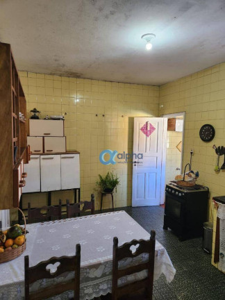 Imagem Casa com 6 Quartos à Venda, 80 m² em Mosela - Petrópolis Imagem Casa com 6 Quartos à Venda, 80 m² em Mosela - Petrópolis