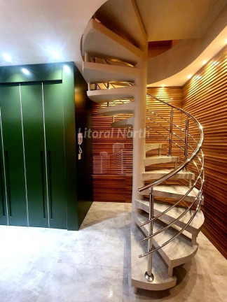 Imagem Cobertura com 3 Quartos à Venda, 180 m² em Dom Bosco - Itajaí
