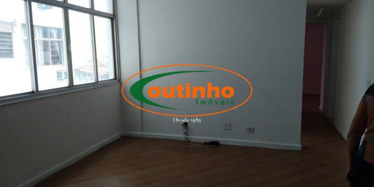 Imagem Apartamento com 2 Quartos à Venda, 69 m² em Vila Isabel - Rio De Janeiro Imagem Apartamento com 2 Quartos à Venda, 69 m² em Vila Isabel - Rio De Janeiro