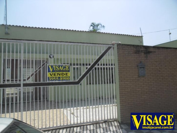 Casa com 3 Quartos à Venda,  em Centro - Jacareí