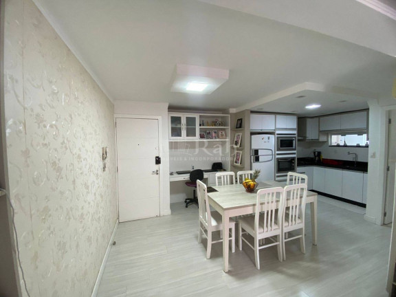 Imagem Apartamento com 2 Quartos à Venda, 76 m² em Centro - Balneário Camboriú Imagem Apartamento com 2 Quartos à Venda, 76 m² em Centro - Balneário Camboriú