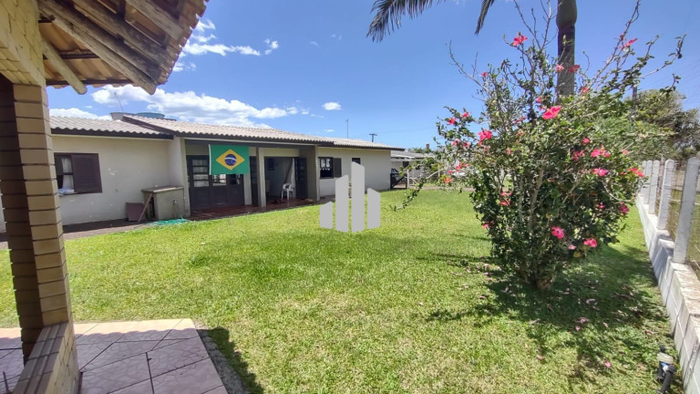 Imagem Casa com 3 Quartos à Venda, 195 m² em Praia Itapeva - Torres Imagem Casa com 3 Quartos à Venda, 195 m² em Praia Itapeva - Torres