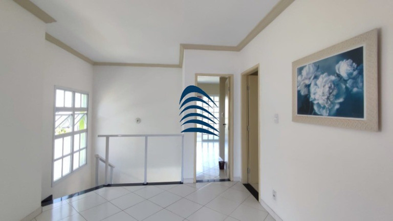 Imagem Casa com 4 Quartos à Venda, 242 m² em Abrantes - Camacari
