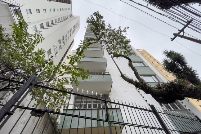 Imagem Imóvel com 5 Quartos à Venda, 272 m² em Santa Cecília - São Paulo Imagem Imóvel com 5 Quartos à Venda, 272 m² em Santa Cecília - São Paulo
