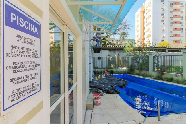 Imagem Imóvel com 2 Quartos à Venda, 52 m² em Cristal - Porto Alegre Imagem Imóvel com 2 Quartos à Venda, 52 m² em Cristal - Porto Alegre
