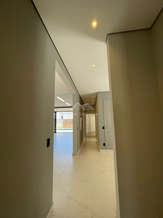 Imagem Casa com 3 Quartos à Venda, 271 m² em Alphaville - Votorantim
