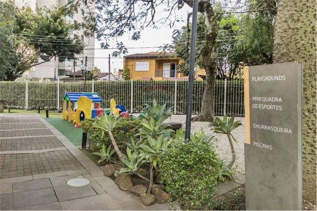 Imagem Imóvel com 3 Quartos à Venda,  em Vila Ipiranga - Porto Alegre
