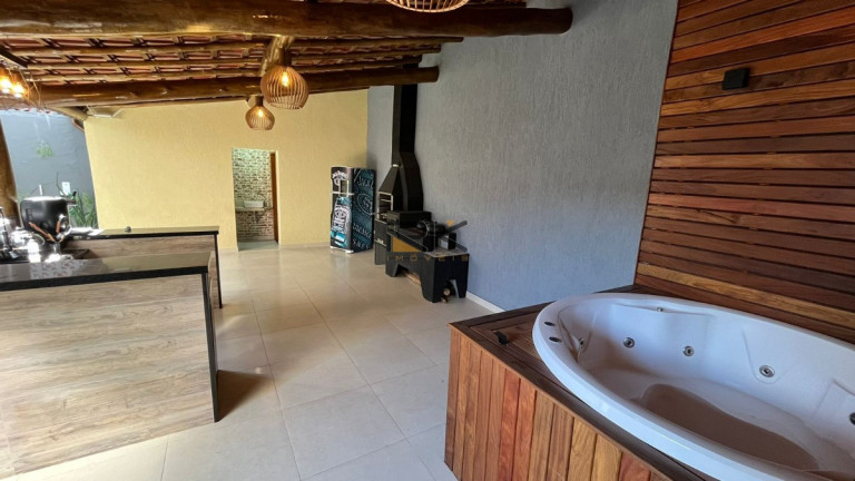 Imagem Sobrado com 2 Quartos à Venda, 208 m² em Itaguá - Ubatuba Imagem Sobrado com 2 Quartos à Venda, 208 m² em Itaguá - Ubatuba