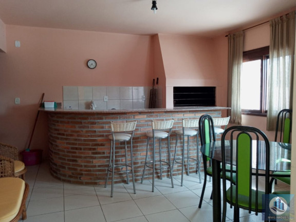 Imagem Sobrado com 3 Quartos à Venda, 336 m² em Laranjal - Pelotas