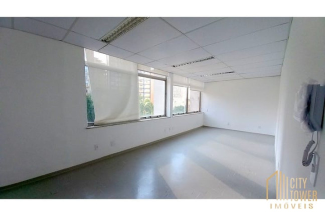Imagem Sala Comercial à Venda, 29 m² em Itaim Bibi - São Paulo Imagem Sala Comercial à Venda, 29 m² em Itaim Bibi - São Paulo