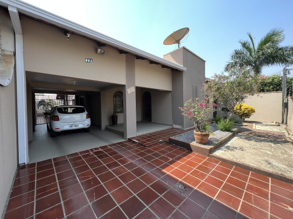 Imagem Casa com 3 Quartos à Venda, 286 m² em Jardim Botânico - Sinop