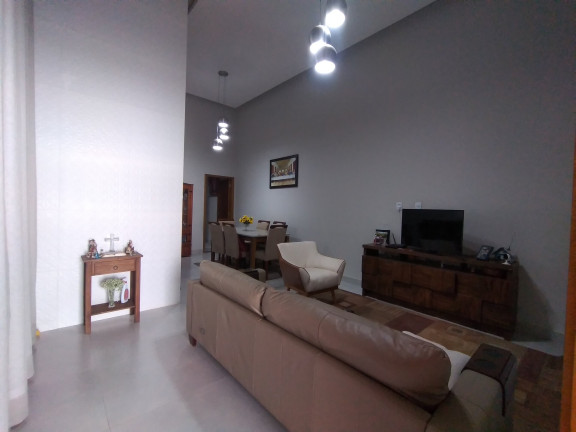 Imagem Casa com 3 Quartos à Venda, 130 m² em Jardim Solange - Bauru Imagem Casa com 3 Quartos à Venda, 130 m² em Jardim Solange - Bauru