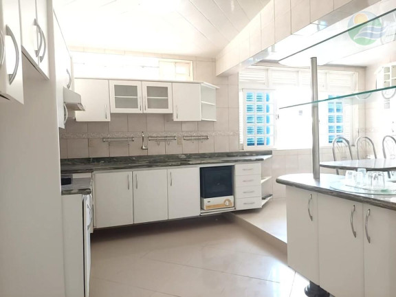 Casa com 3 Quartos à Venda, 250 m²