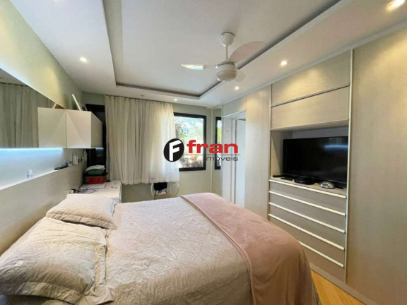 Imagem Casa com 4 Quartos à Venda, 306 m² em Córrego Grande - Florianópolis Imagem Casa com 4 Quartos à Venda, 306 m² em Córrego Grande - Florianópolis