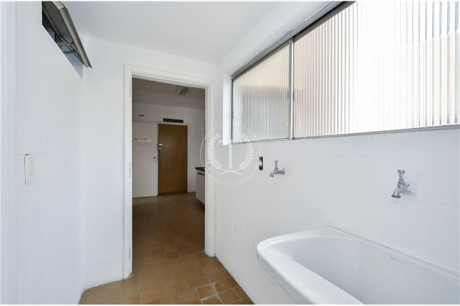 Imagem Apartamento com 3 Quartos à Venda, 69 m² em Moema - São Paulo