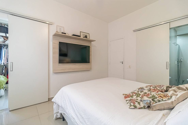 Imagem Apartamento com 2 Quartos à Venda, em Ipanema - Rio De Janeiro Imagem Apartamento com 2 Quartos à Venda, em Ipanema - Rio De Janeiro