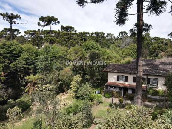 Imagem Casa com 4 Quartos à Venda, 210 m² em Região De Capivari - Campos Do Jordão