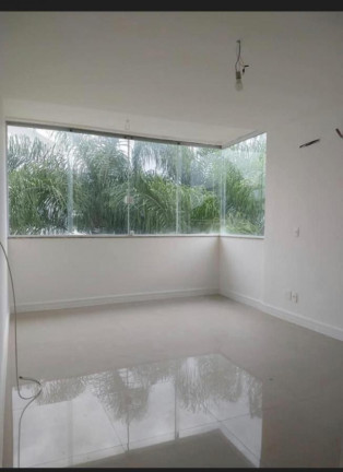 Imagem Casa com 6 Quartos à Venda, 350 m² em Recreio Dos Bandeirantes - Rio De Janeiro Imagem Casa com 6 Quartos à Venda, 350 m² em Recreio Dos Bandeirantes - Rio De Janeiro