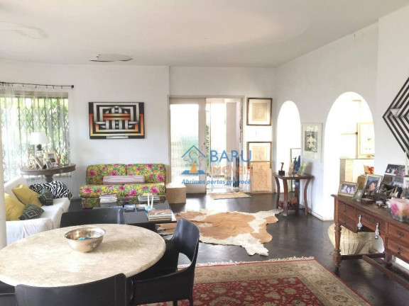 Imagem Casa com 3 Quartos à Venda, 300 m² em Pacaembu - São Paulo
