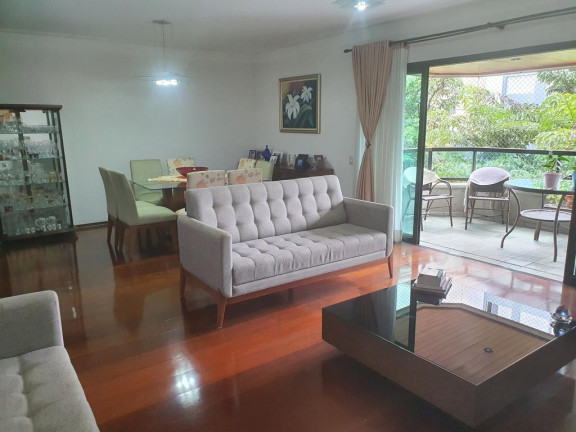 Apartamento com 3 Quartos à Venda, 200 m² em Cambuí - Campinas