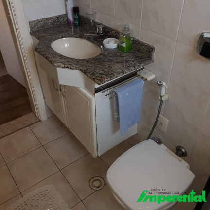 Imagem Apartamento com 3 Quartos à Venda, 115 m² em Marapé - Santos