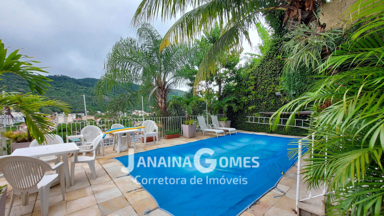 Imagem Casa com 4 Quartos à Venda, 300 m² em São Francisco - Niterói Imagem Casa com 4 Quartos à Venda, 300 m² em São Francisco - Niterói