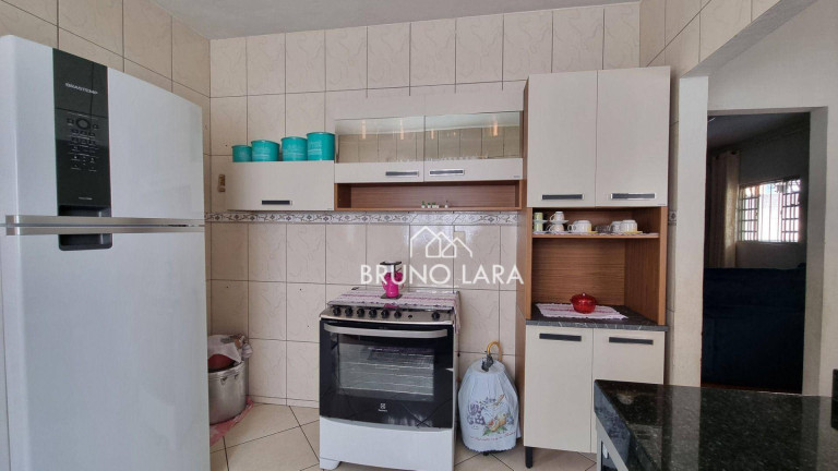 Imagem Casa com 3 Quartos para Alugar, 92 m² em Resplendor - Igarapé Imagem Casa com 3 Quartos para Alugar, 92 m² em Resplendor - Igarapé