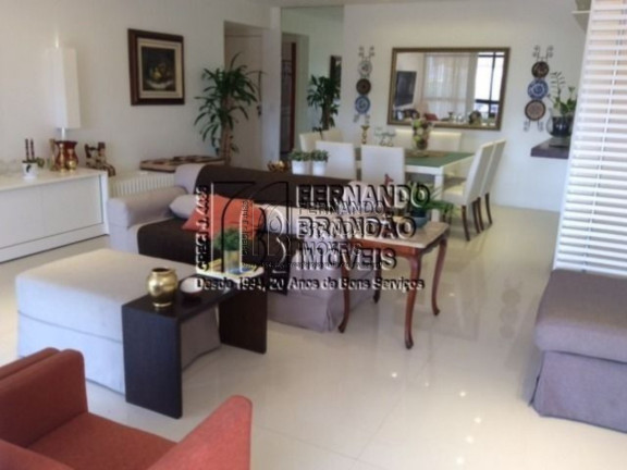 Imagem Imóvel com 8 Quartos à Venda, 2.340 m² em Mury - Nova Friburgo