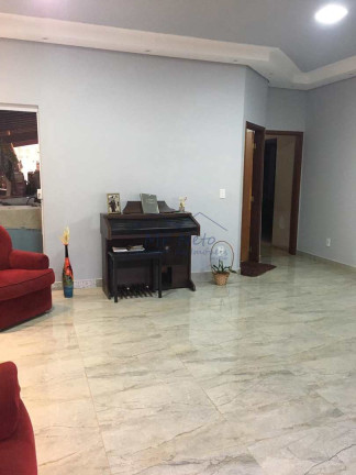 Imagem Casa com 3 Quartos à Venda, 205 m² em Vila Santa Fé - Pirassununga Imagem Casa com 3 Quartos à Venda, 205 m² em Vila Santa Fé - Pirassununga
