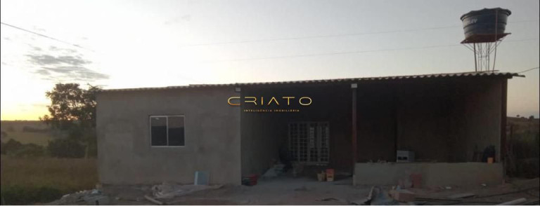 Imóvel com 3 Quartos à Venda, 170 m² em Zona Rural - Luziânia
