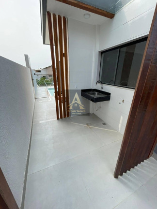 Imagem Casa com 3 Quartos à Venda, 360 m² em Nova São Pedro - São Pedro Da Aldeia