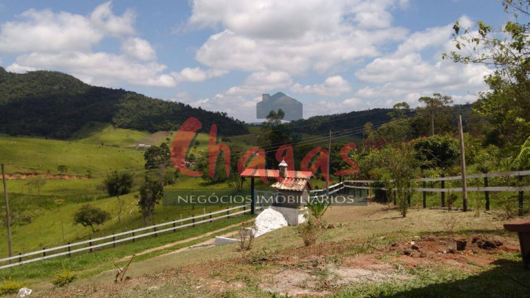 Imagem Chácara com 4 Quartos à Venda, 200 m² em Varjão - Paraibuna