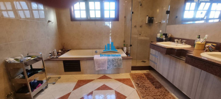 Imagem Casa de Condomínio com 5 Quartos à Venda, 460 m² em Vila Progresso - Niterói